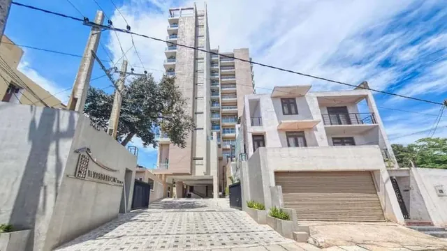 Wimbledon Tower from the street, Kawdana Road, Dehiwala